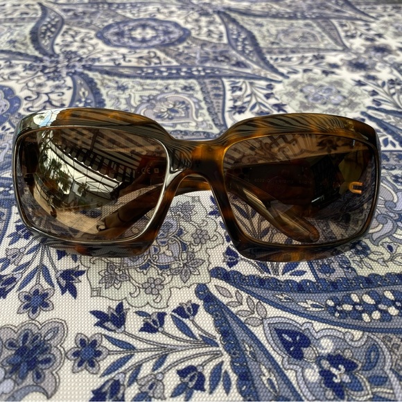 Chanel sunglasses 6022-Q